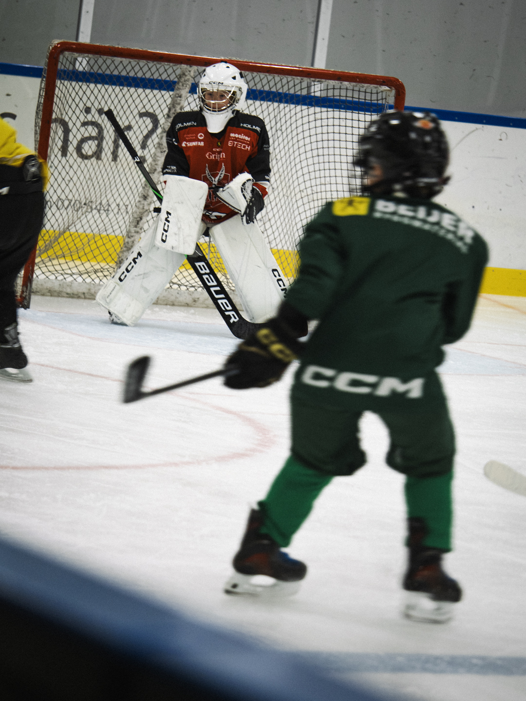 Målvakt möter skott