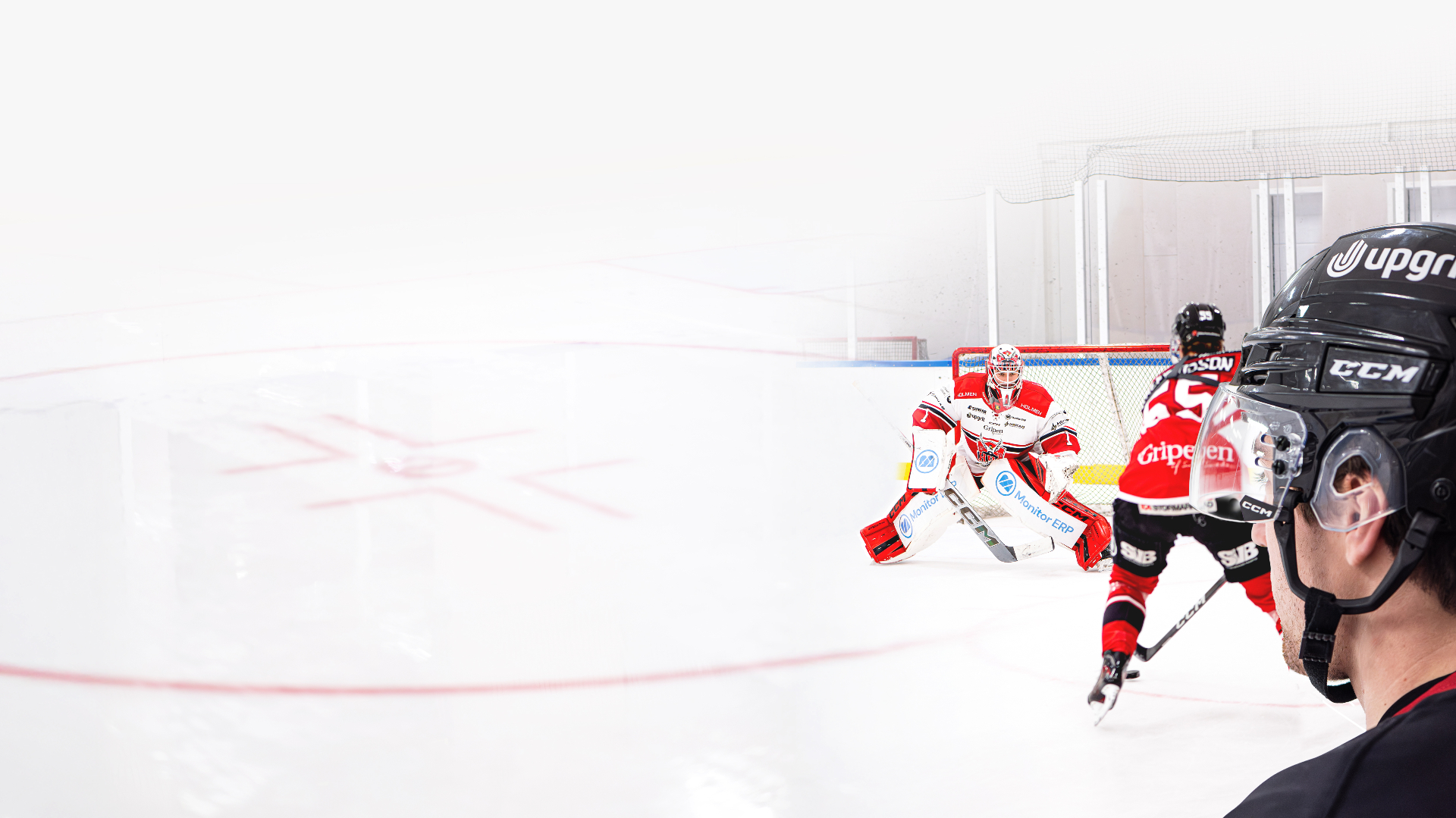 Intensiv hockeymatch i ishallen